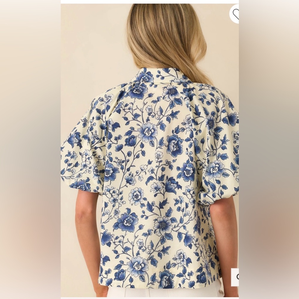 NWT Entro sweet surprise Navy Floral Top Small - Picture 4 of 5